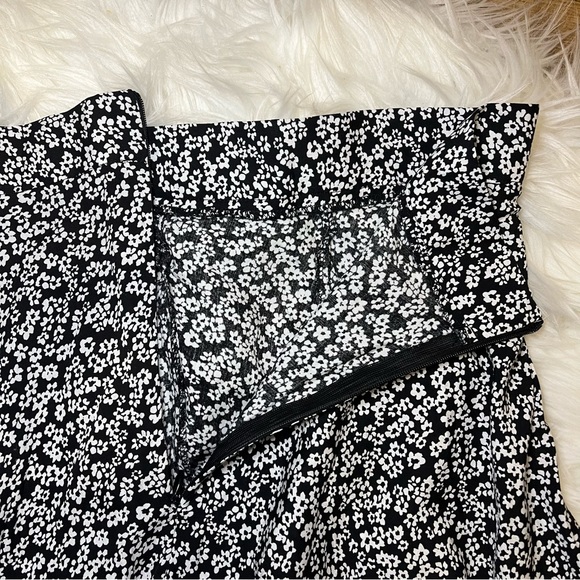 SHEIN Ditsy Floral Print Split Thigh Skirt - Picture 5 of 8